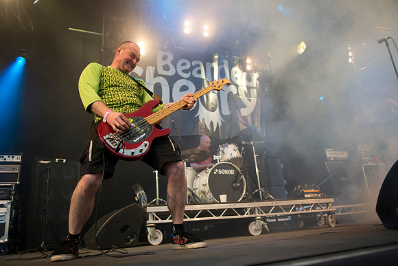 Ned's Atomic Dustbin - Bearded Theory Festival 2013