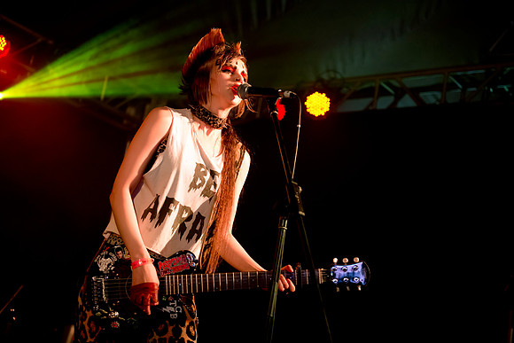 Pussycat and The Dirty Johnsons - Bearded Theory Festival 2013