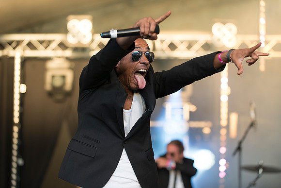 Dub Pistols - Lounge On The Farm 2013