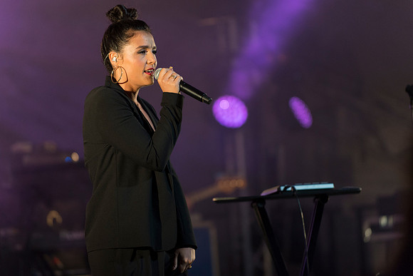 Jessie Ware - Lounge On The Farm 2013
