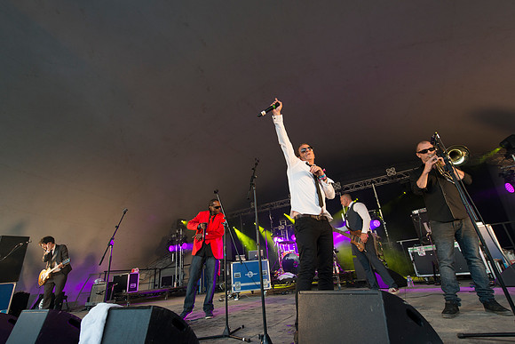 Dub Pistols - Lounge On The Farm 2013
